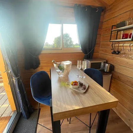 La Dans Les Arbres - Les Pieds Dans Le Pre Domek alpejski *