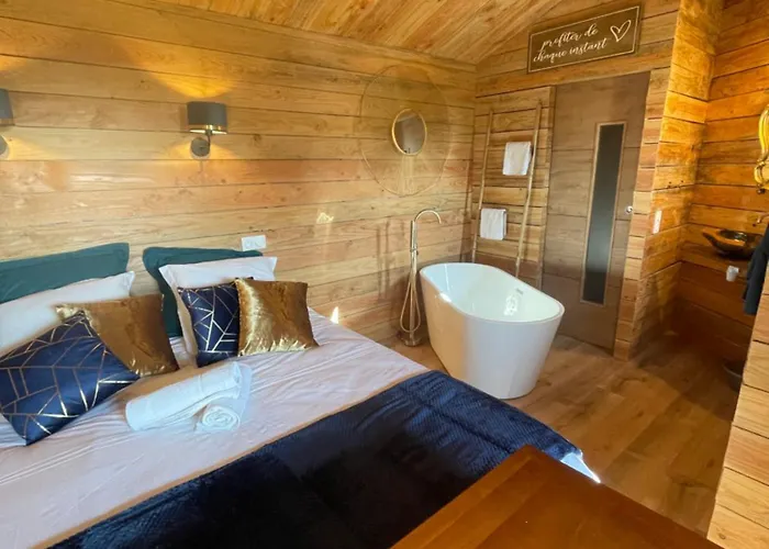 Alpstuga La Dans Les Arbres - Les Pieds Dans Le Pre *